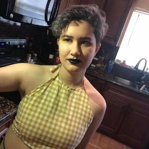 Meet your Posher, Angelica